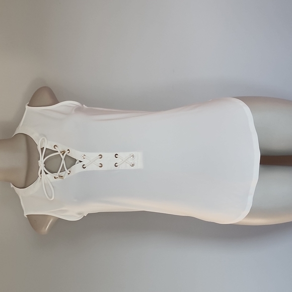 White House Black Market Tops - WHBM Ecru sleeveless lace up tank-S